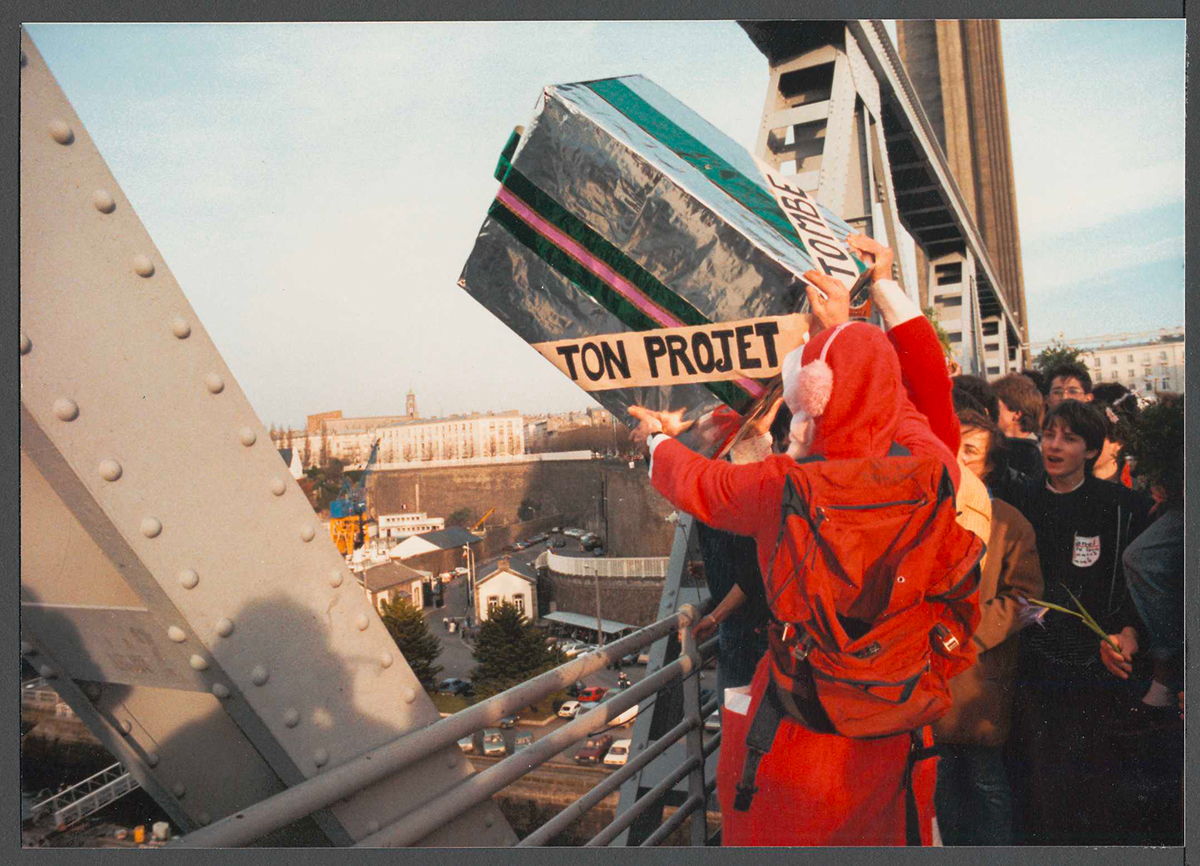 manifestation étudiante contre le projet Devaquet