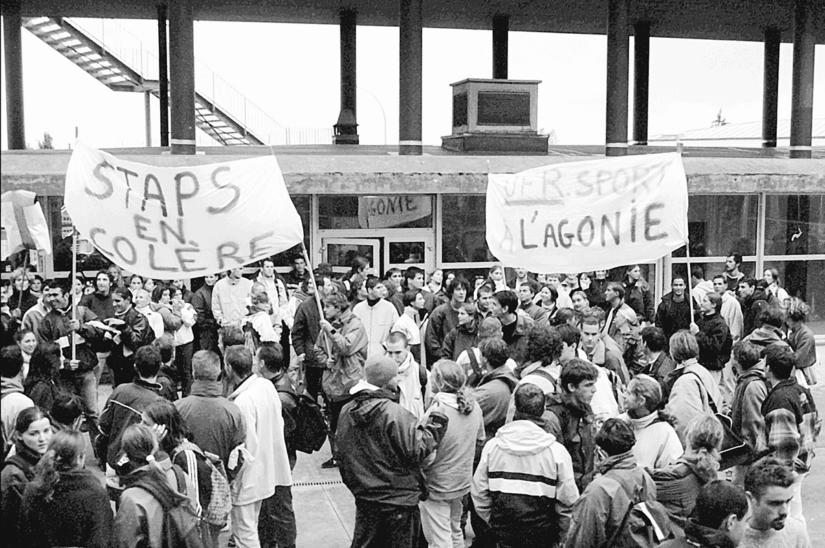 manifestation des étudiants en Staps