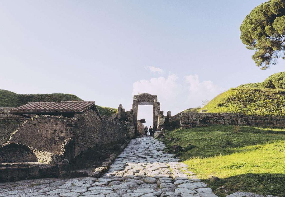 Porta_Nocera_a_Pompei