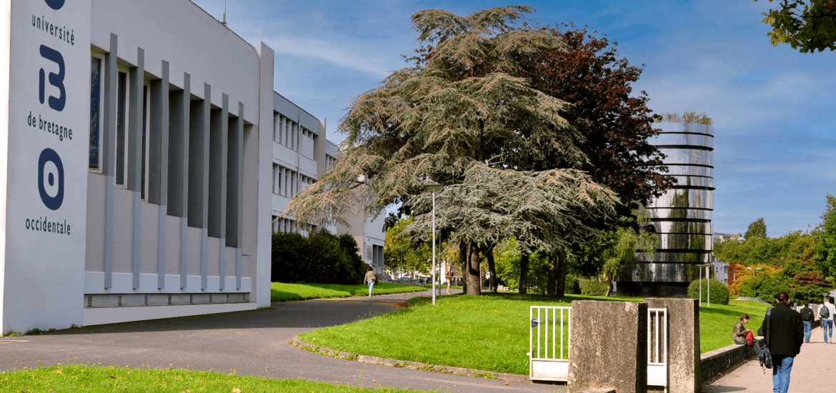Photo des bâtiment de l'UBO avenue Victor Le Gorgeu